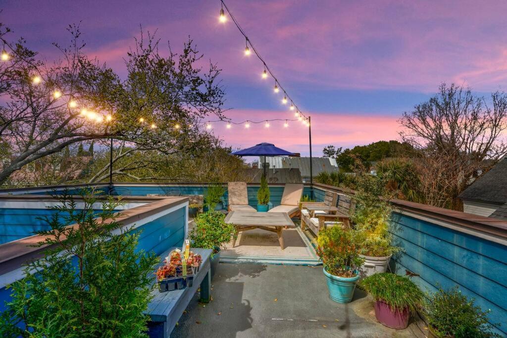 צ'רלסטון Elegant Sunlit Home With Private Rooftop Oasis מראה חיצוני תמונה